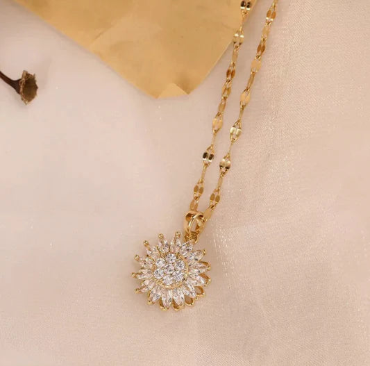 TRUSTYFY Shining Sunflower Pendant Necklace